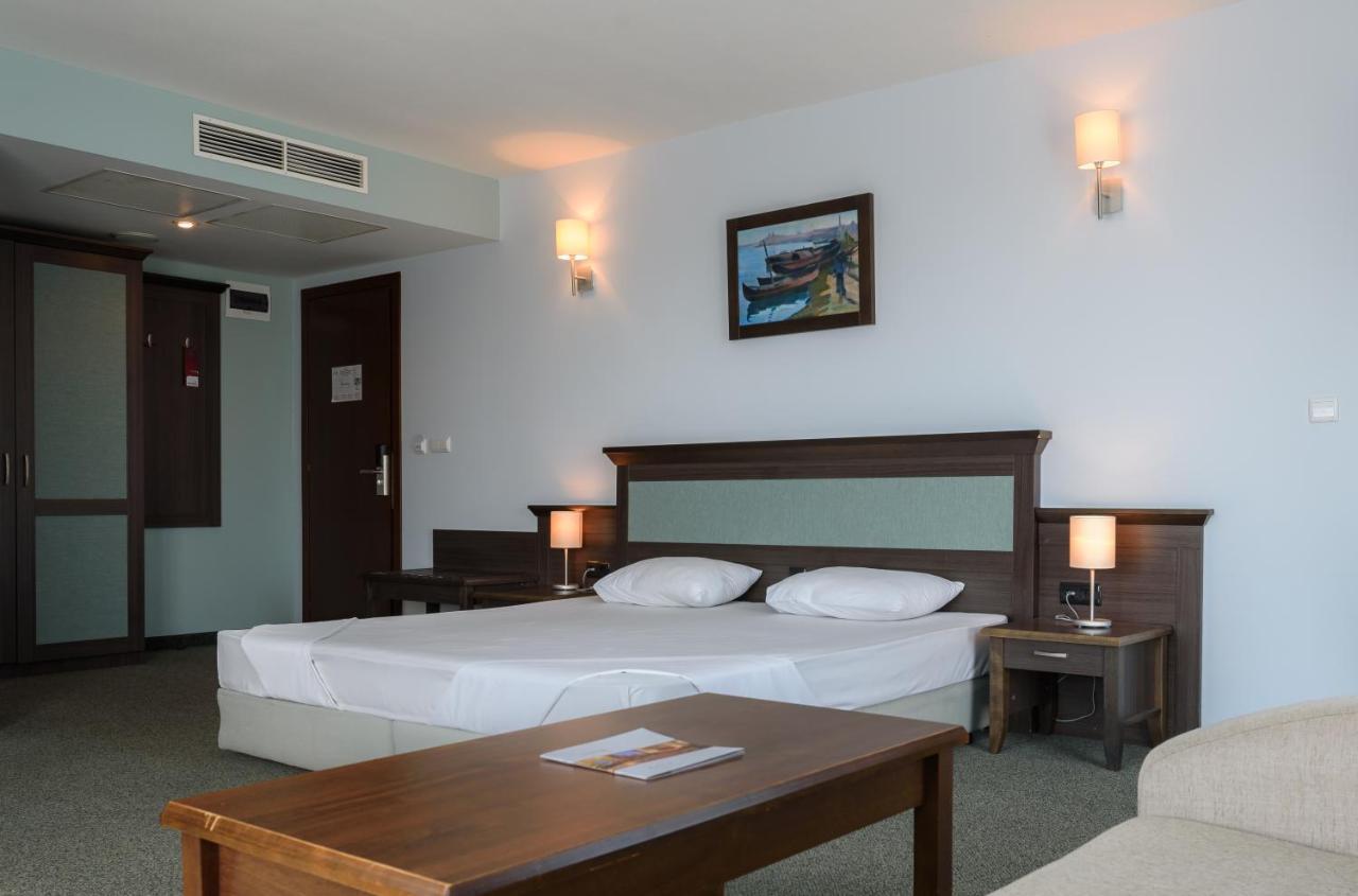 Lion Sunny Beach Hotel 외부 사진