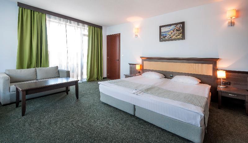 Lion Sunny Beach Hotel 외부 사진