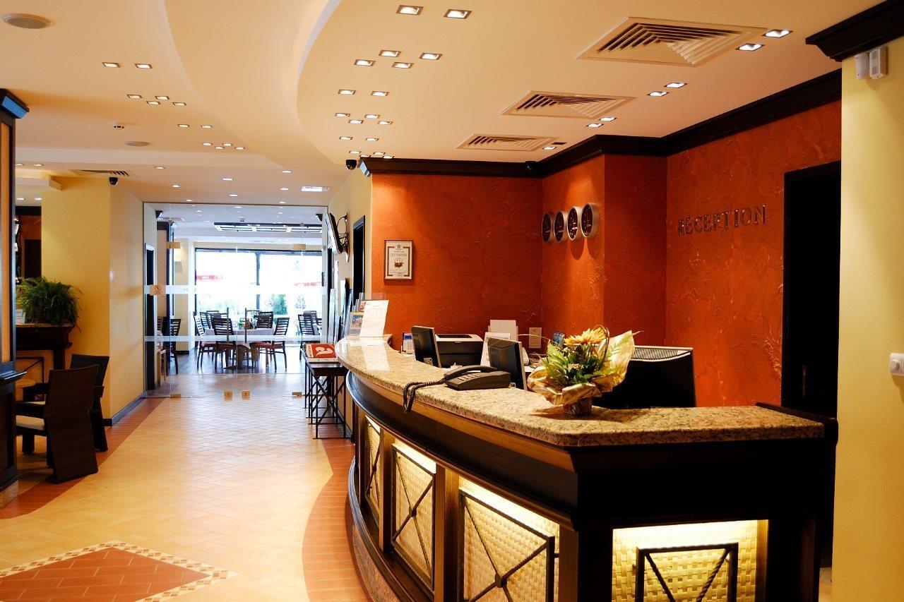 Lion Sunny Beach Hotel 외부 사진